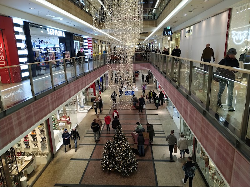 Shopping at Galeria Krakowska