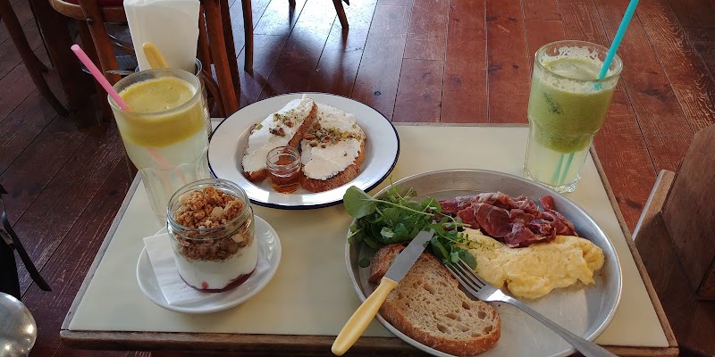 Breakfast at Granja Petitbo