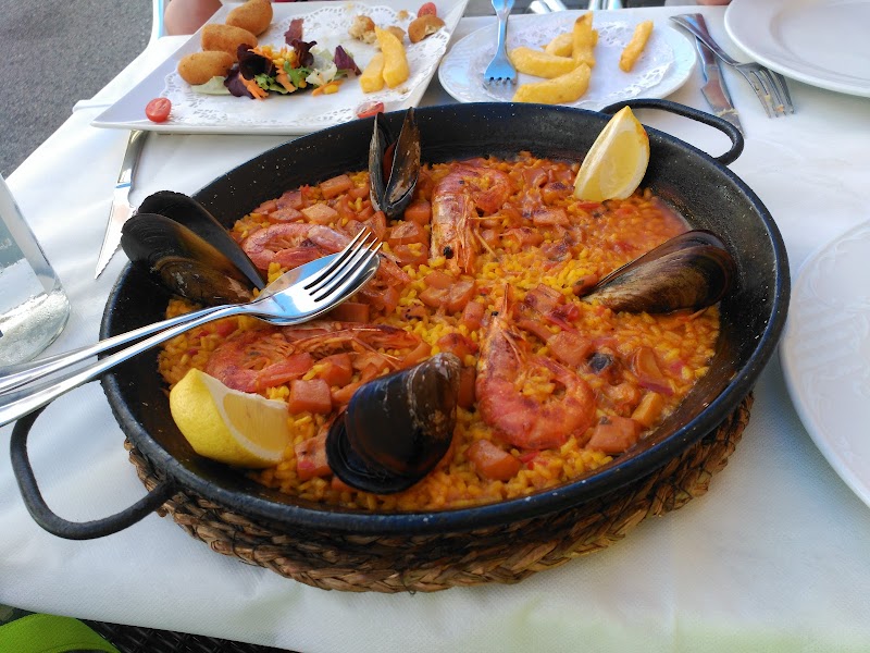 Dinner at a restaurant on Costa Brava (Tossa de Mar)
