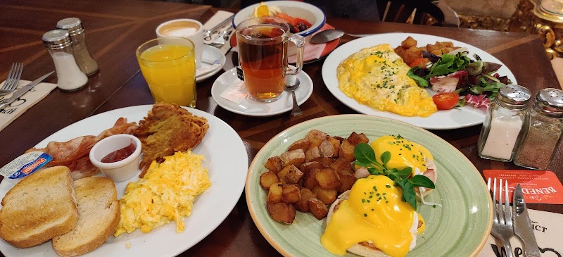 Breakfast at The Benedict